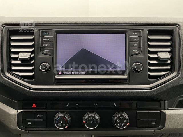 Transporter mit Koffer VOLKSWAGEN Crafter 35 Automat *KAMERA+NAVI+KLIMA* (8318)