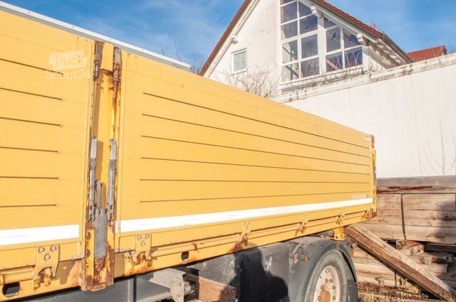 Three-way tipper trailer SCHWARZMÜLLER Baustoffkipper 3 seiten