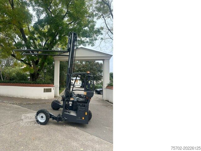 Čelni viličar Moffett M4 25.3 Mitnahmestapler