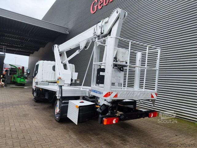 Platforma podnosząca Multitel MJ201 Nissan Cabstar 35.12 NT400