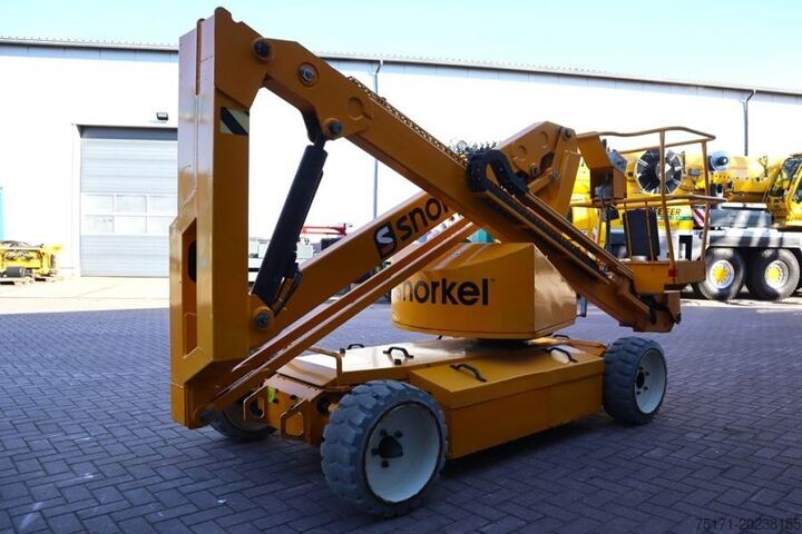 Plataforma de trabalho telescópica articulada Snorkel A38E Electric, 13.5m Working Height, 6.1m Reach, 2
