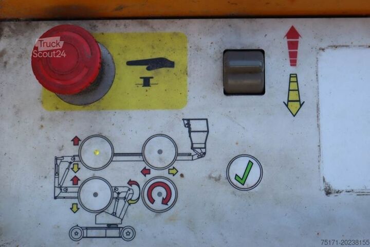 Plataforma de trabalho telescópica articulada Snorkel A38E Electric, 13.5m Working Height, 6.1m Reach, 2