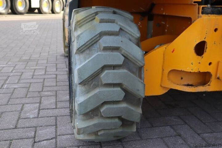 Škarjasto dvigalo Haulotte Compact 12RTE Electric, 12m Working Height, 450kg