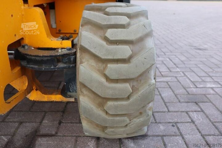 Škarjasto dvigalo Haulotte Compact 12RTE Electric, 12m Working Height, 450kg