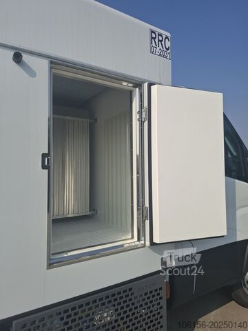 DAILY EUTETICO RRC cu 4 uși Iveco DAILU 35C16 3.000 CC