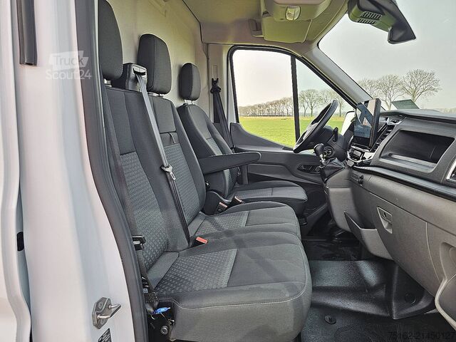 Bestelauto FORD TRANSIT 2.0 L3H2 Navi Trekhaak