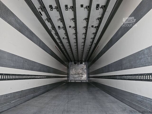 Kühl-/Tiefkühltransport SCHMITZ EURO HANGWERK