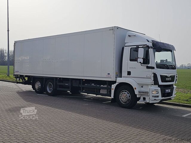 Transporte refrigerado/congelado M.A.N. 26.340 TGM 6X2-4 FRIGO TAILLIFT