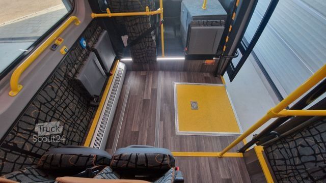 Микробус MERCEDES-BENZ 517 / 515 Frontniederflur mit  Ada Systeme