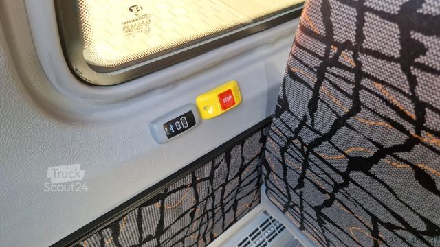 Микробус MERCEDES-BENZ 517 / 515 Frontniederflur mit  Ada Systeme