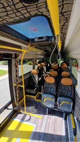 Микробус MERCEDES-BENZ 517 / 515 Frontniederflur mit  Ada Systeme