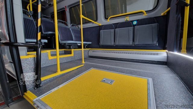 Микробус MERCEDES-BENZ 517 / 515 Frontniederflur mit  Ada Systeme