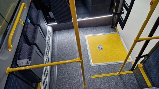 Микробус MERCEDES-BENZ 517 / 515 Frontniederflur mit  Ada Systeme