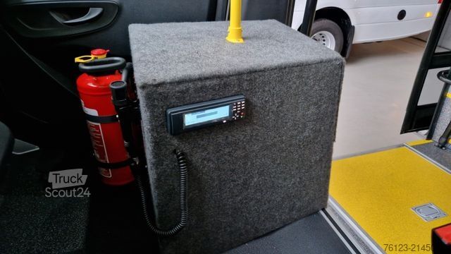 Микробус MERCEDES-BENZ 517 / 515 Frontniederflur mit  Ada Systeme