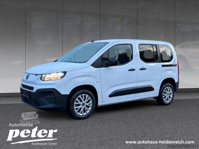 Speciallastbil Fiat Doblo Kombi 5 Sitze Autom Sitzh. Klimaauto Rückfahrkam