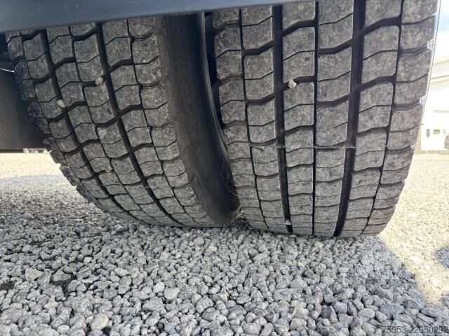 Tractora standard Mercedes-Benz 1845 LS Gigaspace Retarder 2 PTO