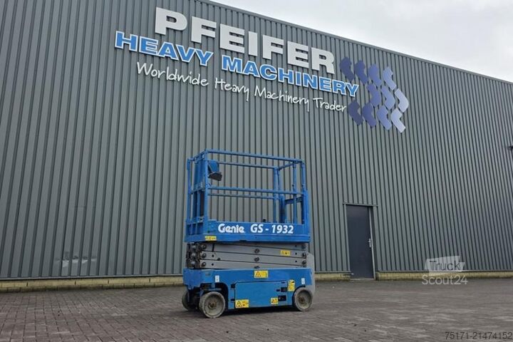 Ascensore a forbice Genie GS1932 Electric, Working Height 7.8 m, 227kg Capac