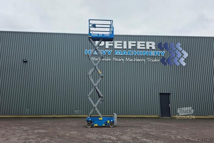 Ascensore a forbice Genie GS1932 Electric, Working Height 7.8 m, 227kg Capac