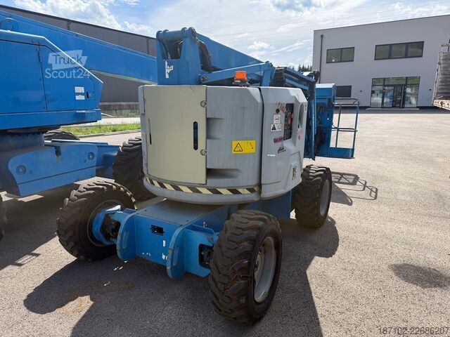 Teleskopisk arbetsplattform Genie Z3413-8852 / 12-1697