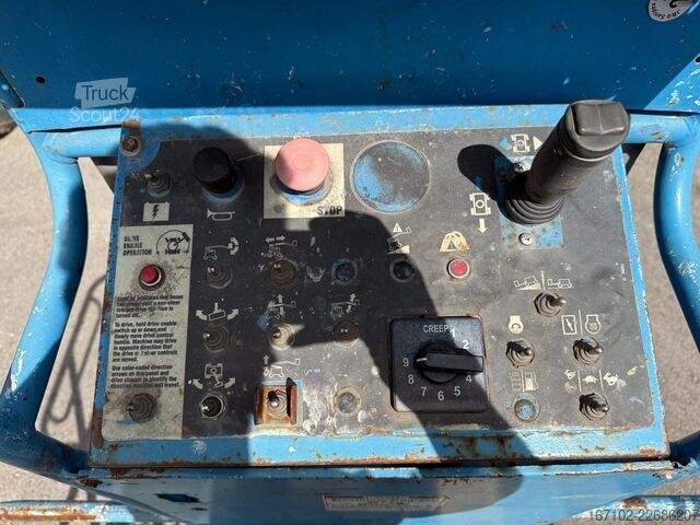 Teleskopisk arbetsplattform Genie Z3413-8852 / 12-1697