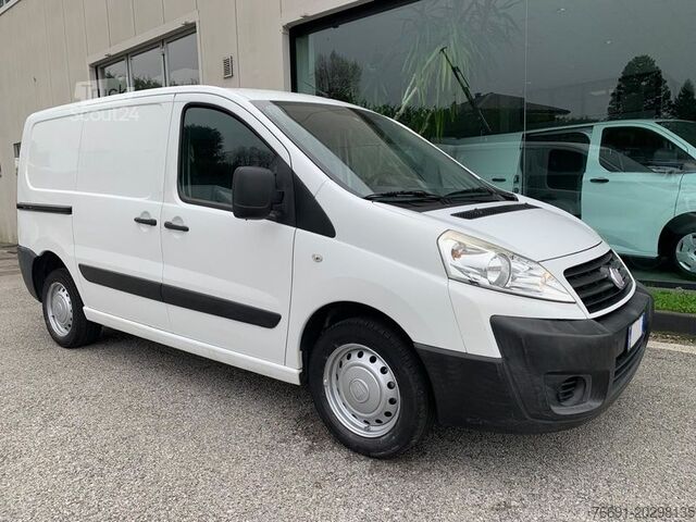 Dobozos furgon FIAT Scudo Van  3 posti - Km 110.000 -