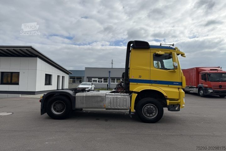 Tractor estándar Mercedes-Benz Arocs 1953A 4x4 Mechanical / Swiss-Vehicle