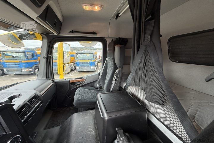 Tractor estándar Mercedes-Benz Arocs 1953A 4x4 Mechanical / Swiss-Vehicle