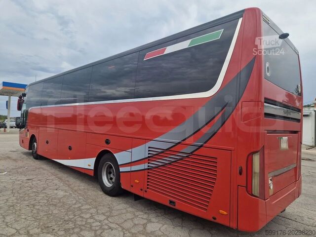 Carro de turismo Van Hool Acron