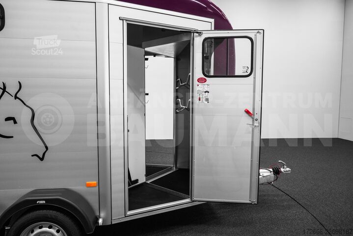 ремарке за превоз на коне Cheval Liberté TOURING XL +SOS SYSTEM VIOLETT +2x HOHE TÜR +SATTELKAMMER
