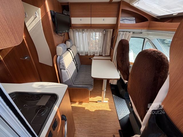 Daļēji integrēta kemperis CARADO T 337 - Einzelbetten - Garage -