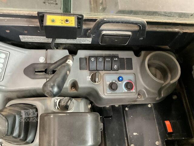 Mini bager Yanmar Vio 57-U A