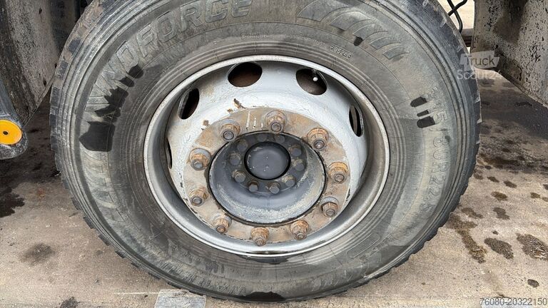 Chassi med hytt Renault Kerax 370 (BOITE MANUELLE / LAMES / GRAND PONT ...