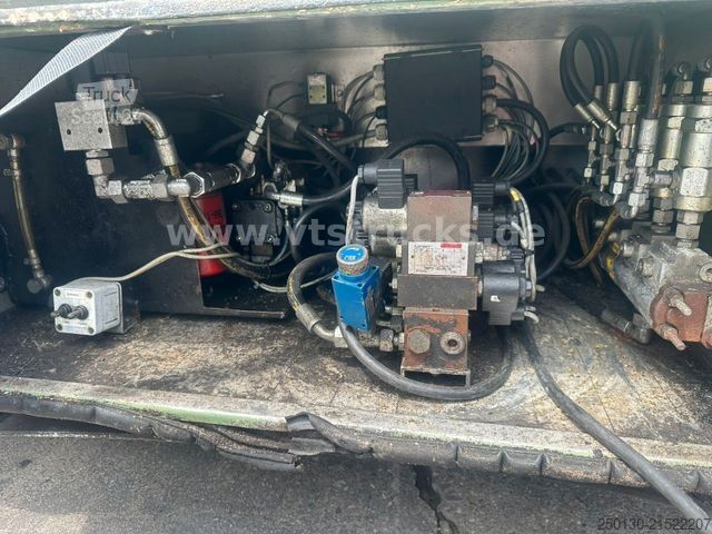 Pferdeanhänger  Stehmann AZV-18 3.Stock Viehanhänger,Hubdach