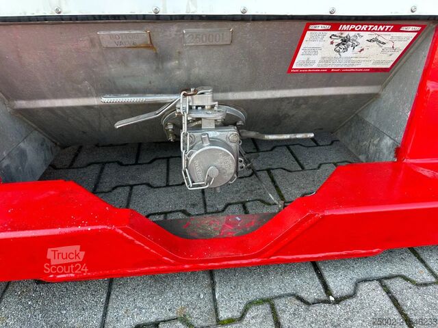 танк-контейнер CIMC 20FT ISO / 25.030L / 1-COMP / 3 BAFFELS / UN T1...