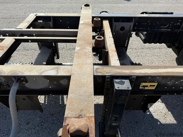 Wissellaadbak-oplegger SCHMITZ CARGOBULL 2Achs BDF MIDI Tandem Lafette verzinkt TÜV01/26