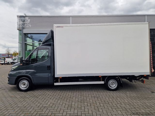 Vrachtwagen met bakwagen IVECO Daily  35-180 Automatik  Koffer LDW
