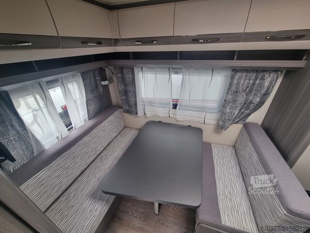 Tur karavanı Hobby On Tour 390 SF