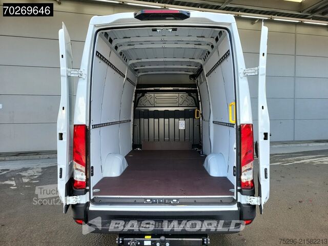 Gelişmiş Acil Fren Sistemi. Şerit Takip Asistanı. Hız Uyarısı. Taşınma Bilgi Sistemi. Zeki Iveco Daily 35S21 BPM VRIJ! 210PK 3.0L Automaat 2025 ...