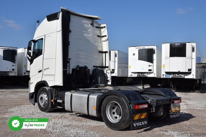 τυπική μονάδα τράκτορα VOLVO FH 460 Globetrotter XL i-Save