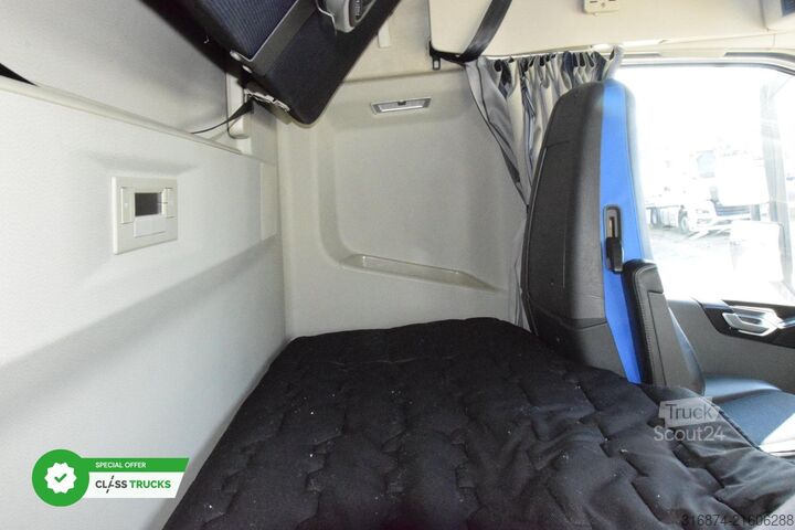 τυπική μονάδα τράκτορα VOLVO FH 460 Globetrotter XL i-Save