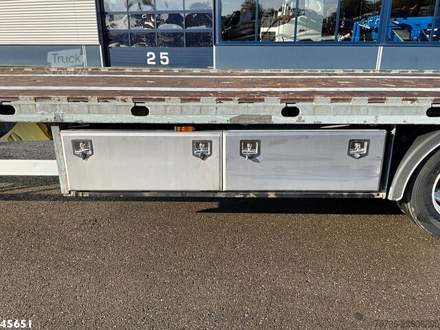 Vrachtwagen met kraan Volvo FMX 500 4x4 Fassi 31 Tonmeter laadkraan + Fly-J...