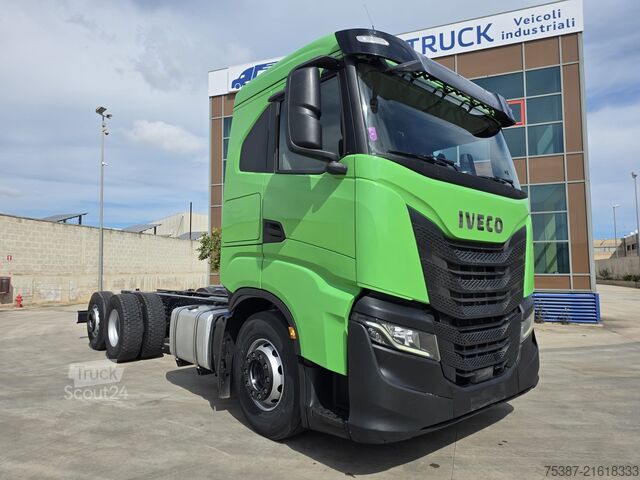 Truck chassis IVECO 260S46