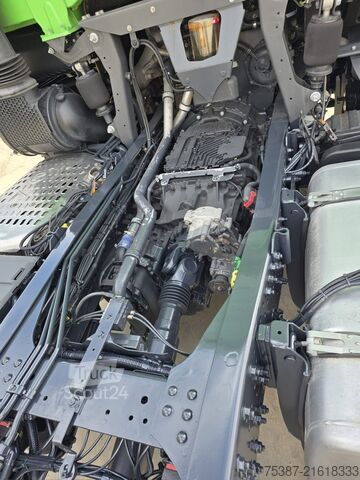 Truck chassis IVECO 260S46