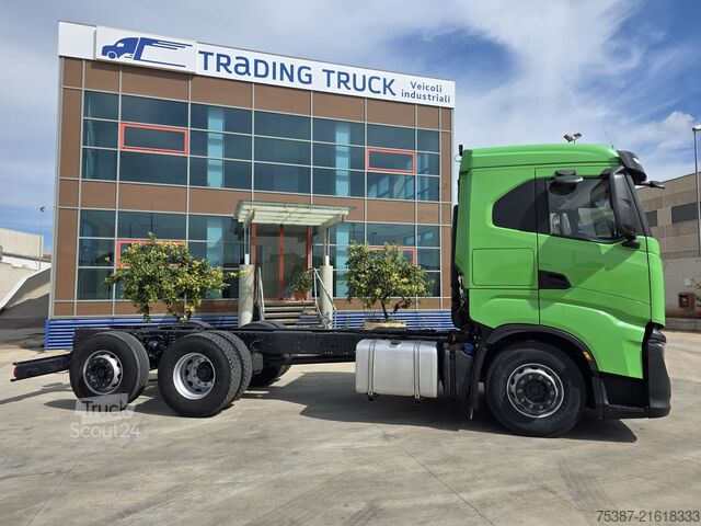 Truck chassis IVECO 260S46