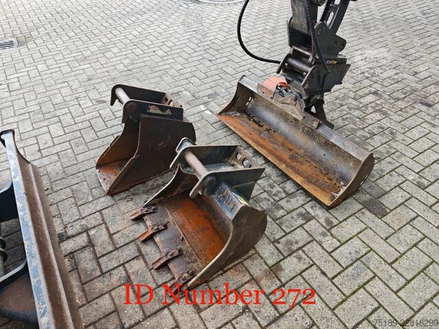 Miniekskavators Eurocomach ES 25 ZT 3 Buckets!