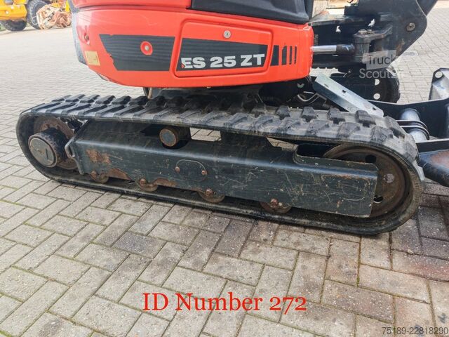 Miniekskavators Eurocomach ES 25 ZT 3 Buckets!