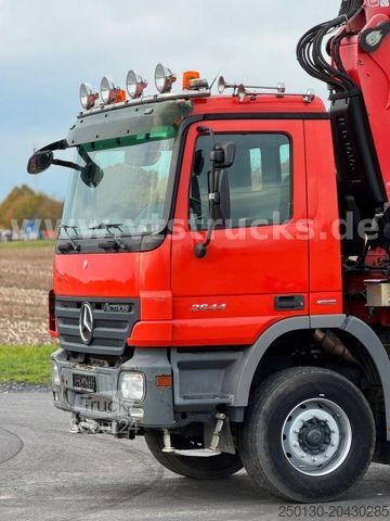 Grúa montada en camión MERCEDES-BENZ Actros MP2 2644 6x4 Fassi F800 XP Funk