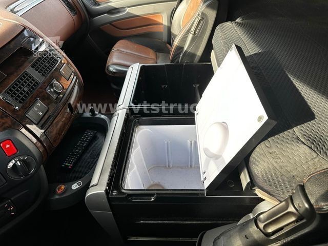 Viehtransporter LKW DAF XF 530 4x2 Finkl 2.Stock Viehaufbau