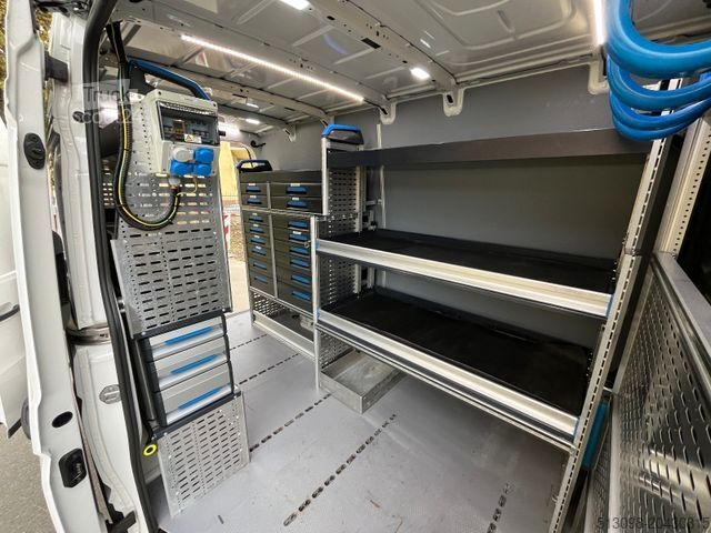 High top van VOLKSWAGEN CRAFTER REGALS. STANDHZG. ZUSATZHEIZUNG NAVI PDC