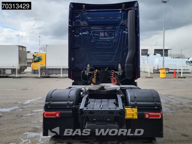 Standard tractor Mercedes Actros 1846 4X2 Bigspace Retarder Mirrorcam Navi
